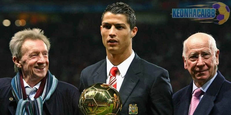 Manchester United là bệ phóng giúp Cristiano Ronaldo giành Quả Bóng Vàng đầu tiên